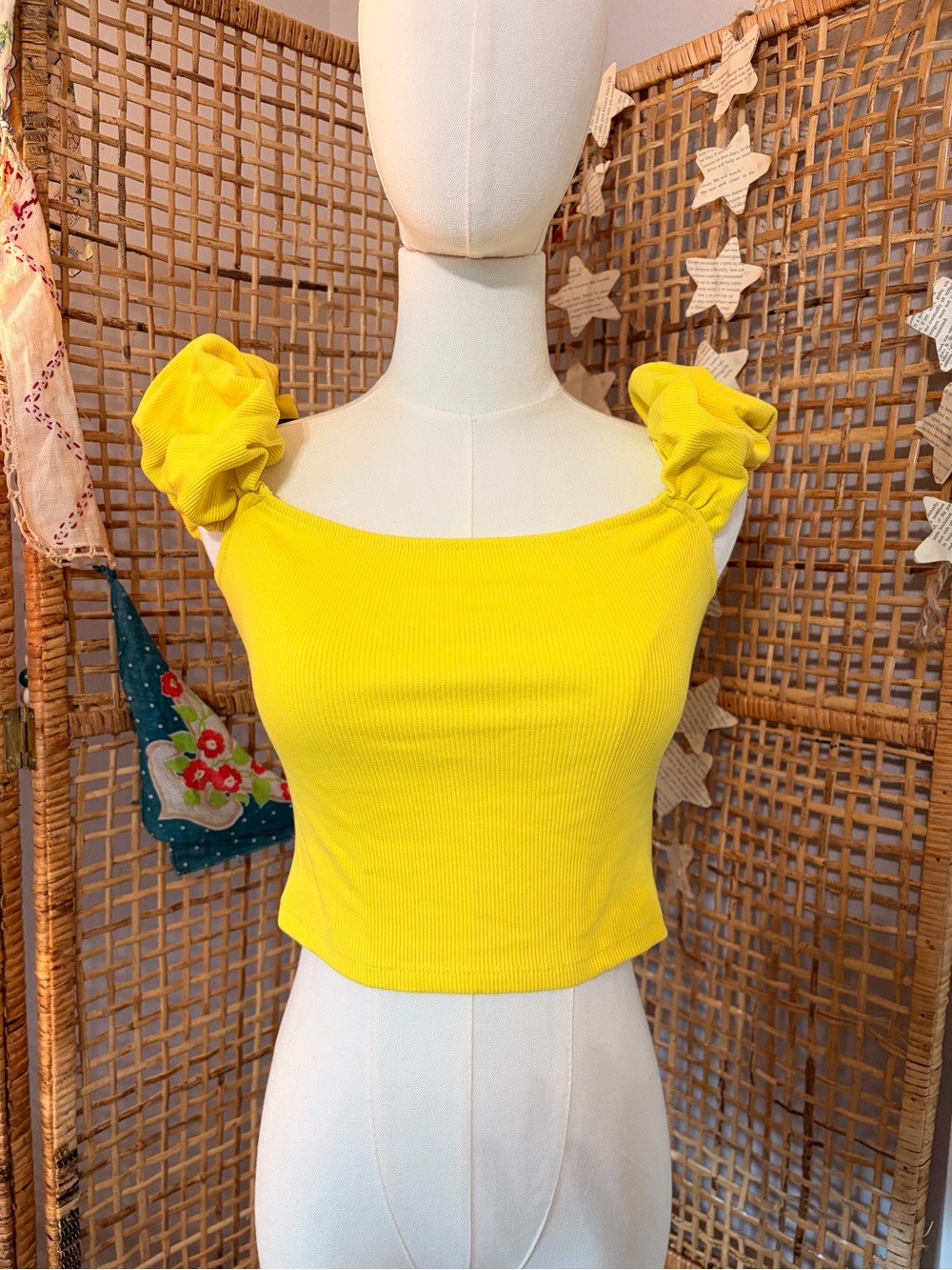 H&M Bright Yellow Ruffled-Shoulder Ribbed Crop Top - Picture 1 of 4